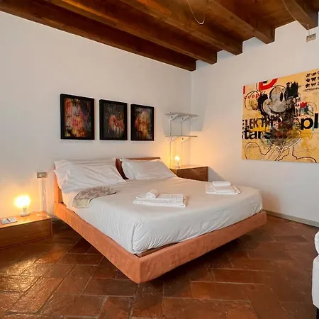 Casa Viola