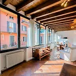 Casa Viola